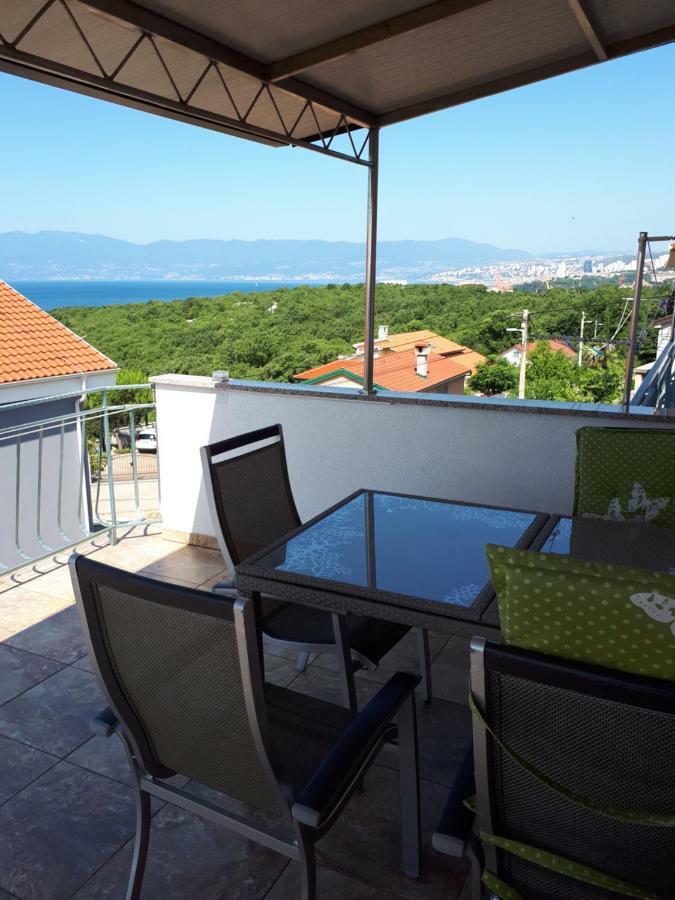 Apartment Lucija Kostrena Exterior foto